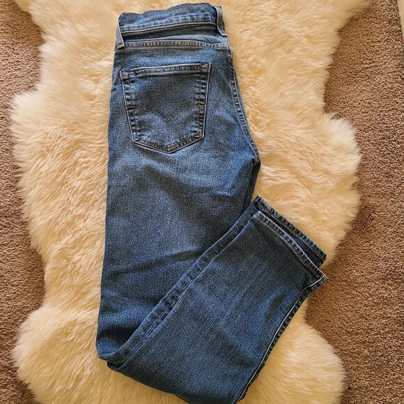 Levi's Performance Straight Leg Capital E Medium Wash Jeans - Picture 3 of 10